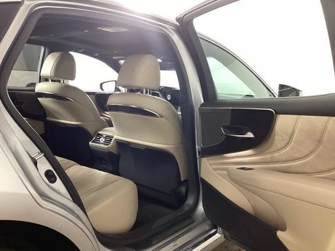 Used 2021 Lexus LS 500 AWD w/ Interior Upgrade Package image 19