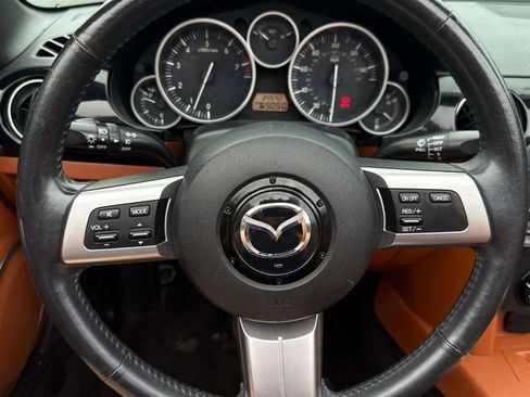 Used 2006 MAZDA MX-5 Miata Grand Touring w/ Suspension Pkg image 20