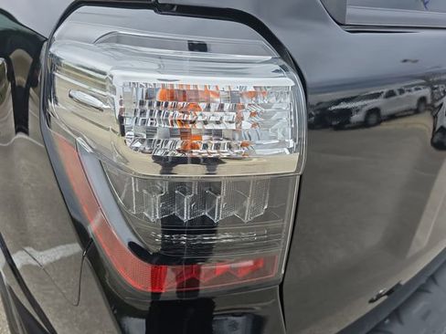 Certified 2022 Toyota 4Runner SR5 Premium image 34