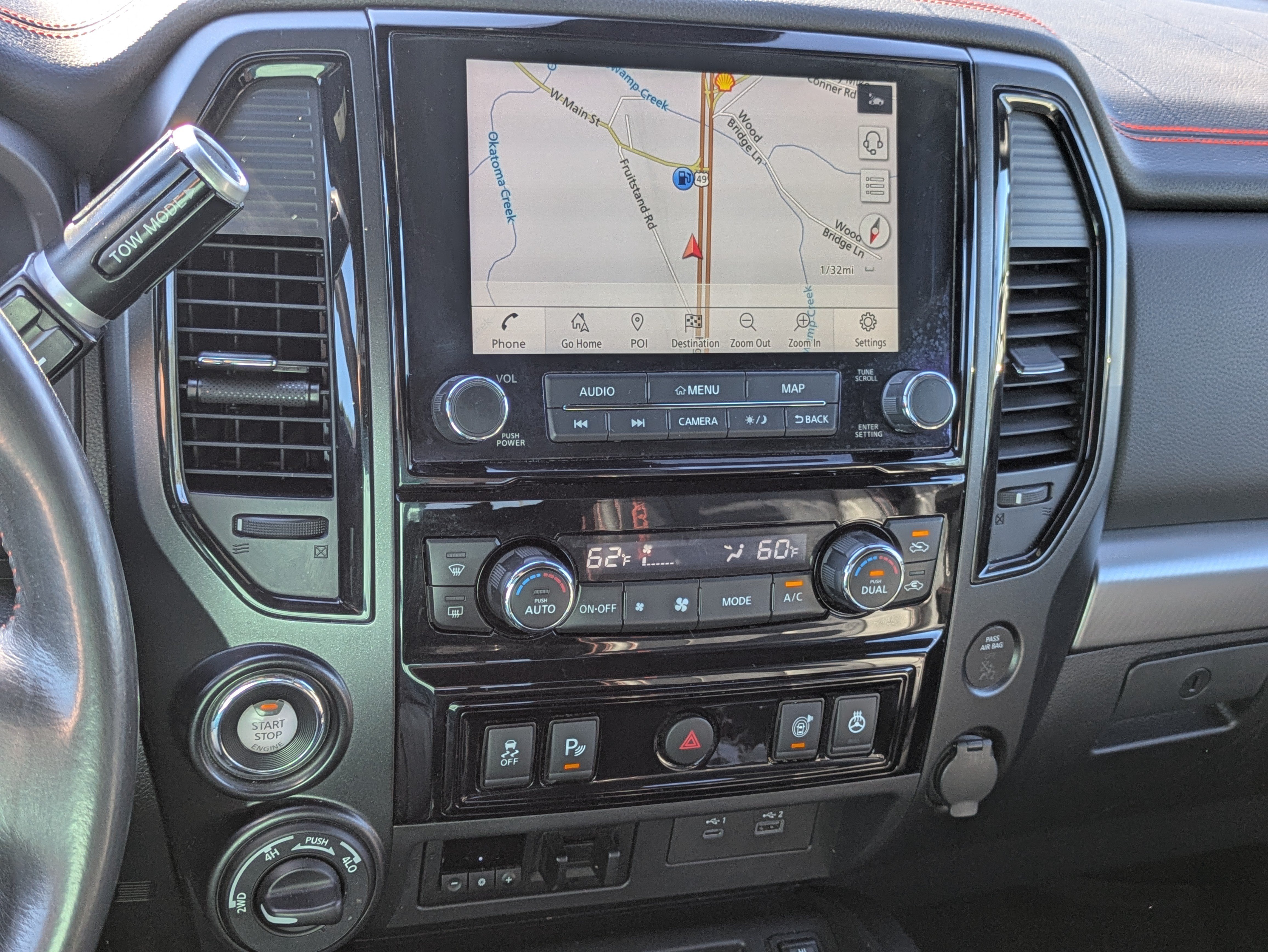 Used 2020 Nissan Titan PRO-4X w/ Pro-4x Convenience Package AWD/4WD image 11