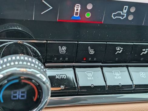 New 2026 GMC Canyon AT4 w/ Technology Plus Package AWD/4WD image 14
