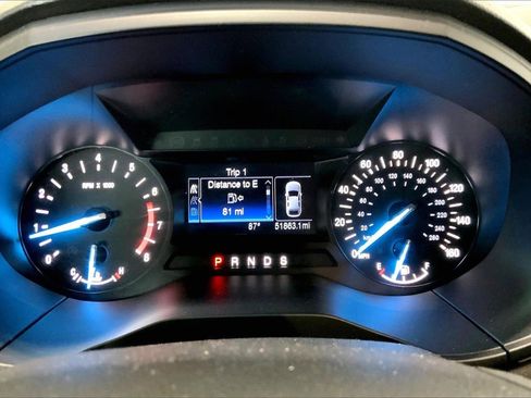 Used 2020 Ford Edge SE image 18