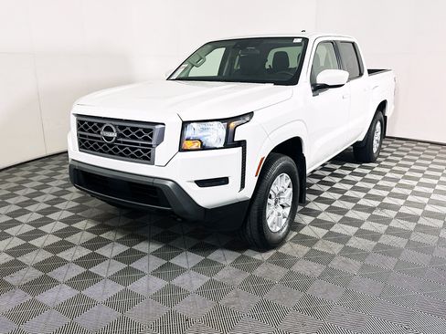 Used 2023 Nissan Frontier SV AWD/4WD image 7