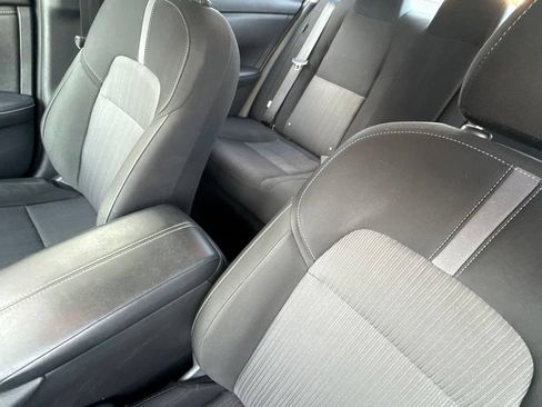 Used 2025 Nissan Sentra SV FWD image 17