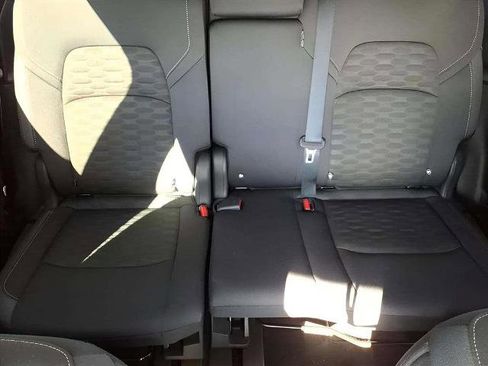 Certified 2025 Nissan Pathfinder S image 17