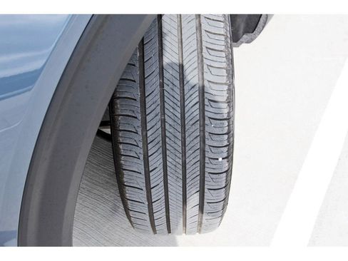 Certified 2025 Ford Explorer Active w/ Active Comfort Package image 30