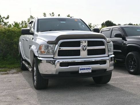 Used 2014 RAM 2500 SLT AWD/4WD image 3