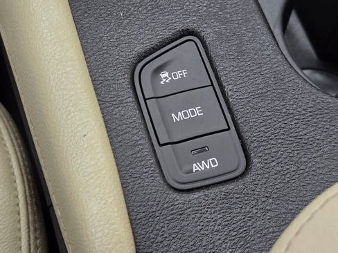 Used 2018 Cadillac XT5 AWD image 5