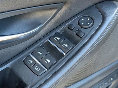 Used 2016 BMW M5 RWD image 12