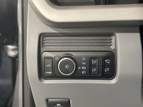 Used 2025 Ford F350 XLT w/ FX4 Off-Road Package image 20