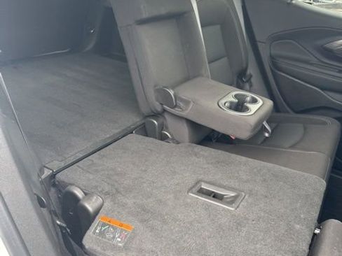 Used 2024 GMC Terrain SLE image 43