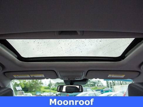 Certified 2022 Honda CR-V Touring image 19