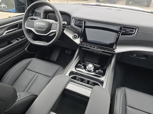 New 2025 Jeep Wagoneer Series III w/ Quick Order Package 25C Super image 38