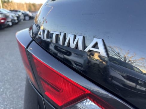 Used 2023 Nissan Altima 2.5 SV image 11