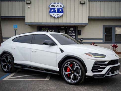 Used 2019 Lamborghini Urus Base image 3
