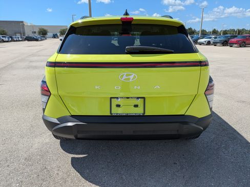 Used 2024 Hyundai Kona SEL FWD image 5