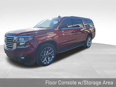 Used 2017 Chevrolet Suburban LT image 10