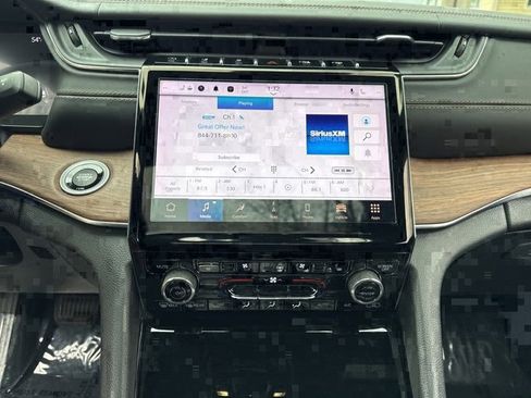 Used 2022 Jeep Grand Cherokee Summit w/ Adv Protech Group IV image 25