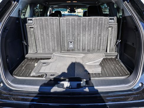 Certified 2025 Toyota Highlander Limited image 28