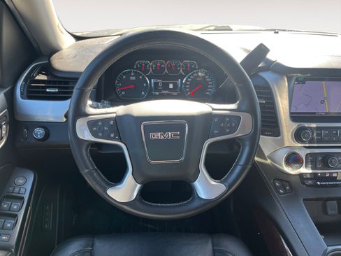 Used 2018 GMC Yukon SLT w/ HD Trailering Package image 13