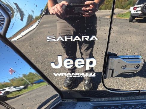 Used 2021 Jeep Wrangler Unlimited Sahara w/ Uconnect 4C Nav & Sound Group image 39