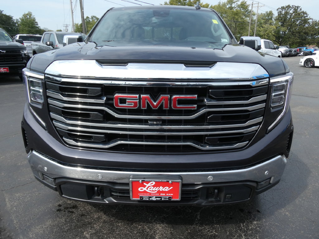 Certified 2022 GMC Sierra 1500 SLT w/ SLT Premium Plus Package AWD/4WD image 10