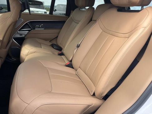 Certified 2026 Land Rover Range Rover Autobiography AWD/4WD image 10