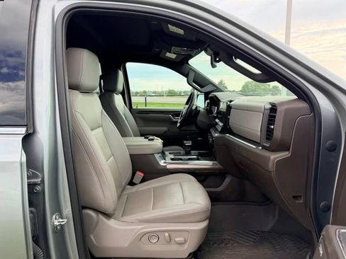 Certified 2023 Chevrolet Silverado 1500 LTZ AWD/4WD image 11