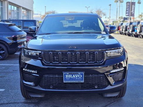 New 2025 Jeep Grand Cherokee Limited w/ Luxury Tech Group II image 2