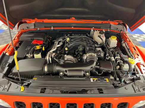 Used 2023 Jeep Gladiator Mojave w/ Cold Weather Group image 38