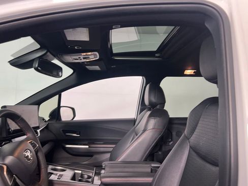 Used 2025 Toyota Sienna XSE image 23