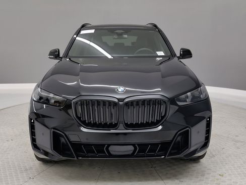 New 2026 BMW X5 sDrive40i w/ M Sport Package image 2