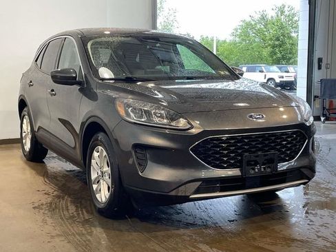 Used 2020 Ford Escape SE AWD/4WD image 3