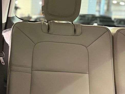 New 2026 Lincoln Aviator AWD image 75