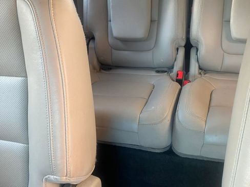 Used 2015 Ford Explorer Limited w/ Equipment Group 302A FWD image 12