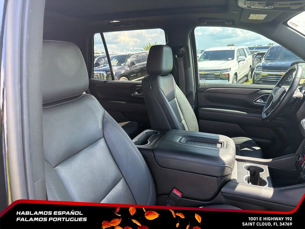 Used 2022 Chevrolet Tahoe Z71 w/ Z71 Off-Road Package AWD/4WD image 38