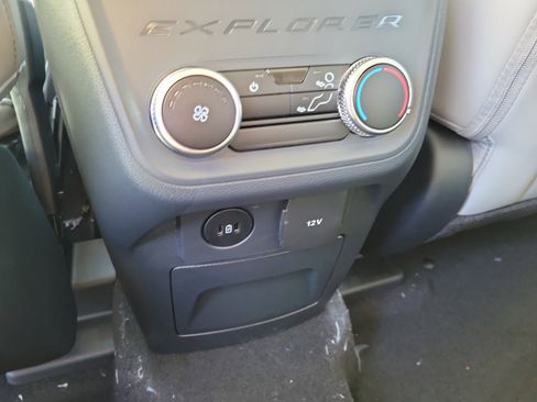 New 2026 Ford Explorer Active w/ Active Comfort Package image 13