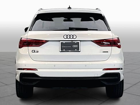 Used 2024 Audi Q3 2.0T Premium Plus w/ Premium Plus Package image 5
