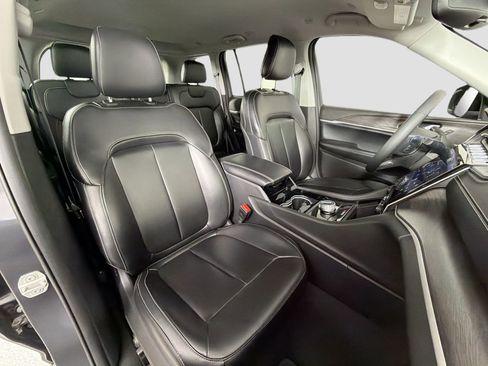 Used 2023 Jeep Grand Cherokee Limited RWD image 26