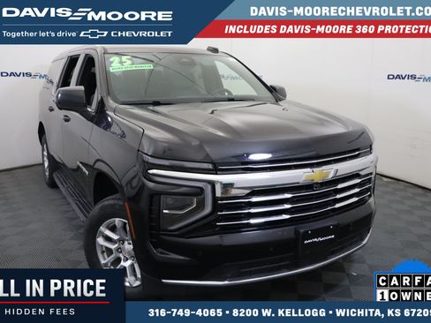 Used 2025 Chevrolet Suburban LT AWD/4WD image 1