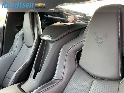 Used 2021 Chevrolet Corvette Stingray Coupe w/ Chrome Exterior Badge Package image 21