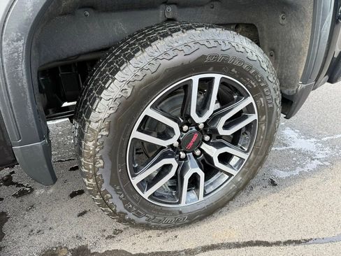Used 2026 GMC Sierra 1500 AT4 w/ AT4 Premium Package AWD/4WD image 30