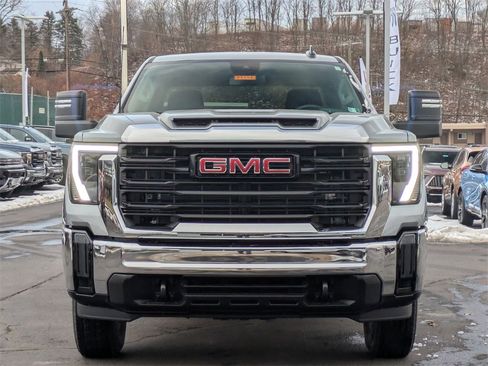 New 2026 GMC Sierra 2500 Pro image 2