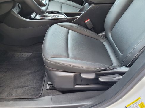 Used 2024 Buick Encore GX Sport Touring image 23
