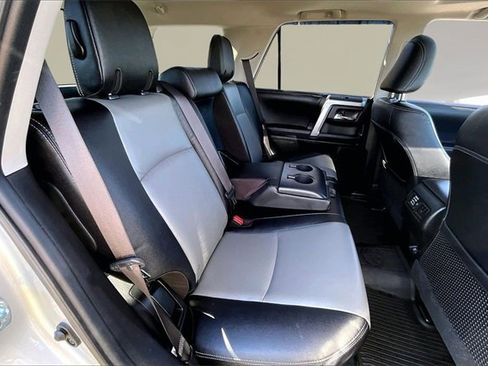 Used 2021 Toyota 4Runner SR5 Premium image 19