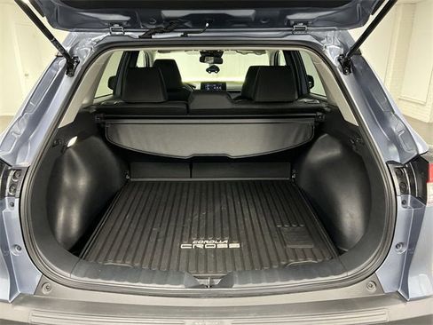 Used 2023 Toyota Corolla Cross LE image 26