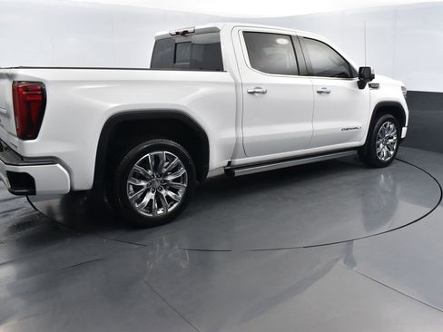 Used 2024 GMC Sierra 1500 Denali image 4