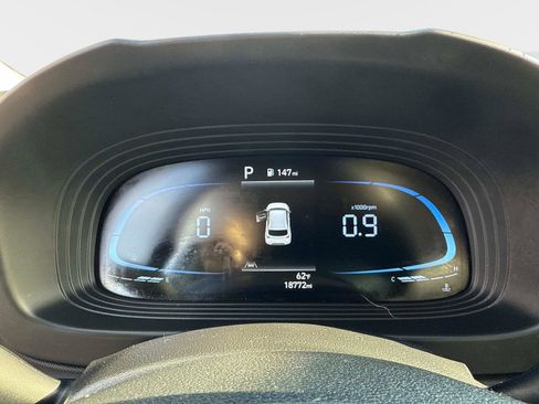 Used 2023 Hyundai Venue SEL image 27