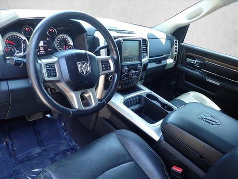 Used 2016 RAM 2500 Laramie w/ Convenience Group AWD/4WD image 10