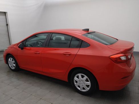 Used 2017 Chevrolet Cruze LS FWD image 3